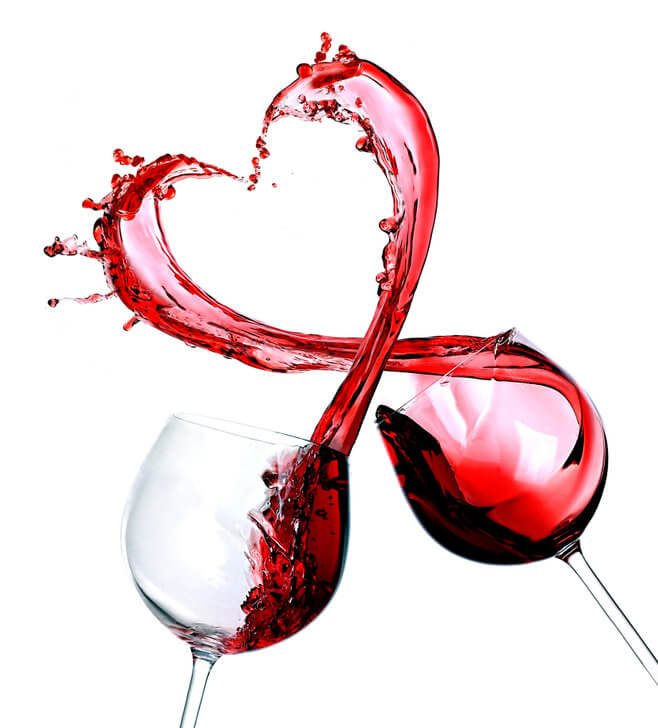 Calici e vino a forma di cuore