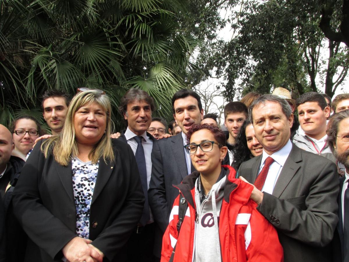  Una delegazione della scuola di enologia romana all'inaugurazione del primo Museo dei Crimini Ambientali