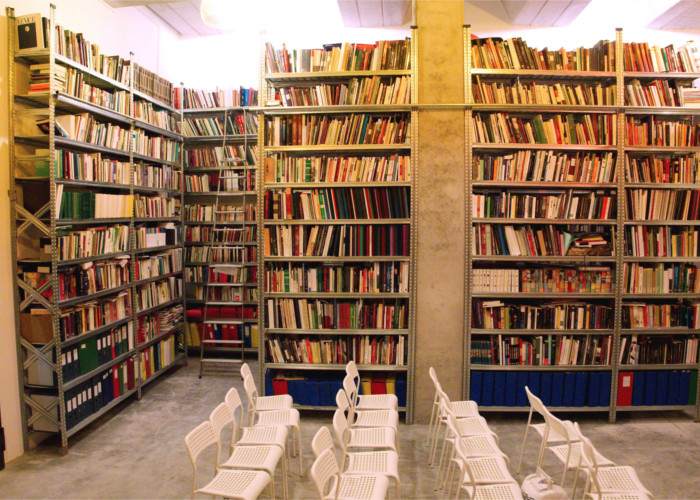 Biblioteca guado al melo