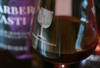Vino Barbera d'Asti