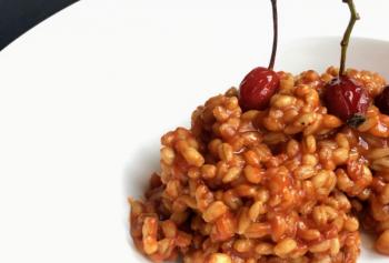 Orzotto alla rosa canina abbinato con olio evo