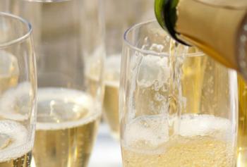 Spumante in bicchieri