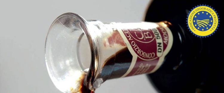 Aceto balsamico di Modena: perché denigrare i nostri tesori?