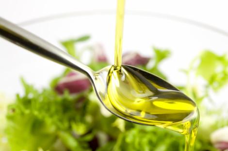 Olio extravergine d’oliva: un costo o un profitto per i ristoranti?
