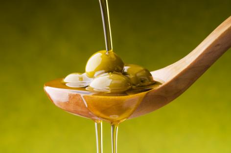 Volano i consumi di olio d'oliva nel mondo