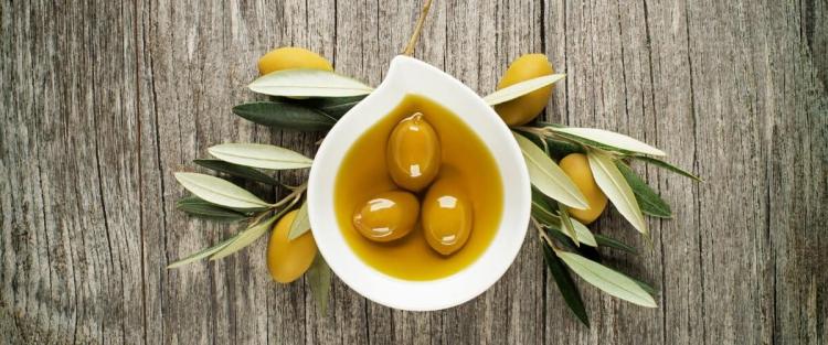 Tutte le qualità dell'olio extravergine di oliva italiano