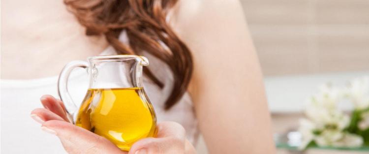 L'olio di oliva per la salute dei capelli