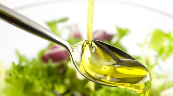 Olio extravergine d’oliva: un costo o un profitto per i ristoranti?