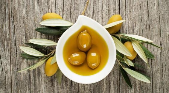 Tutte le qualità dell'olio extravergine di oliva italiano