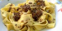 Piatto di fettuccine cucinate alla maniera di Norcia